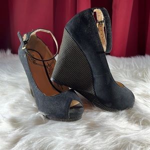 Black open toe wedge heel with ankle strap. Suede like with gold dots 5 1/2